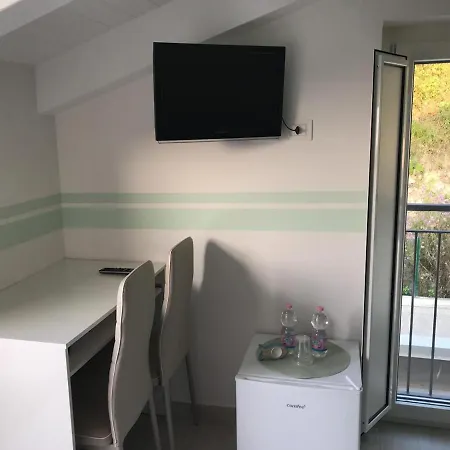 Cilento D'amare 住宿加早餐酒店 阿格罗波利